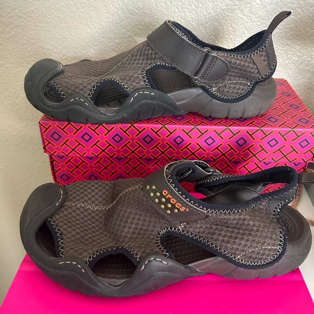 CROCS Black brown Mesh Sandals size 9